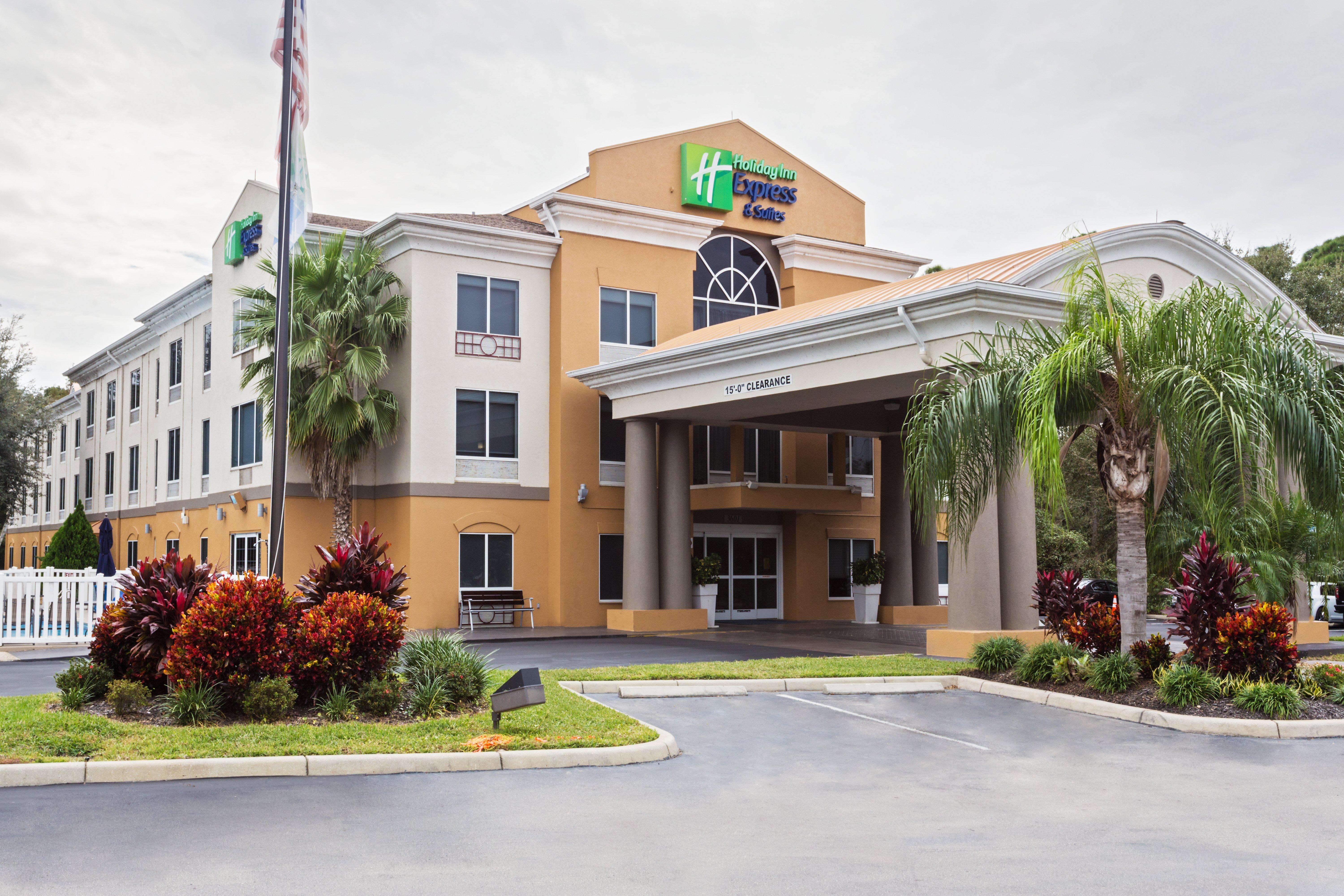 Holiday Inn Express & Suites Tavares By Ihg Exterior photo